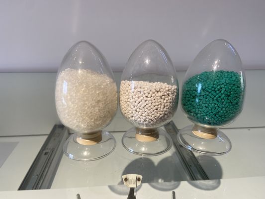O composto transparente não tóxico dos grânulo do PVC para saquinhos do Pvc reciclou